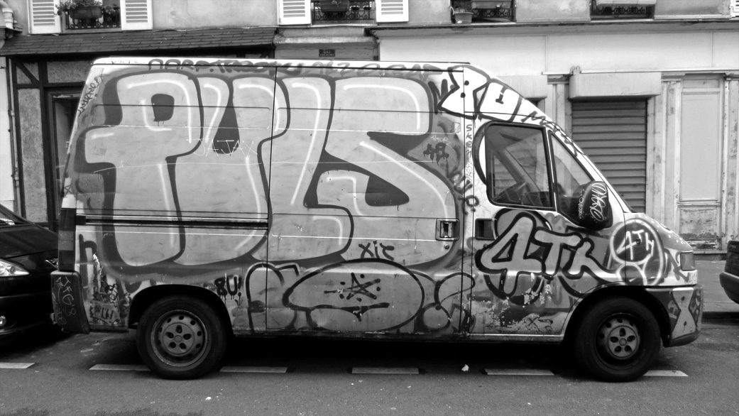 paris graffiti van